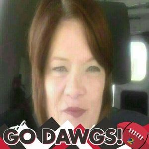 Meet your Posher, Dee